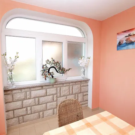 Ivan 65 Apartment