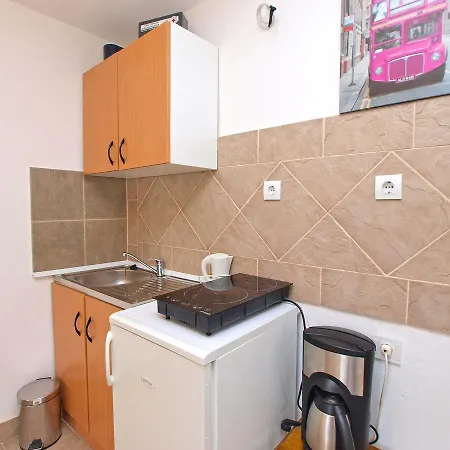 Ivan 65 Apartment