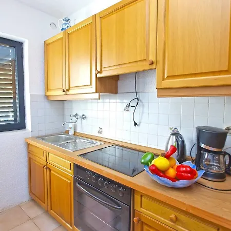 Apartment Ivan 65 *