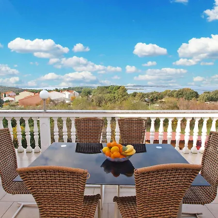 Apartment Ivan 65 *