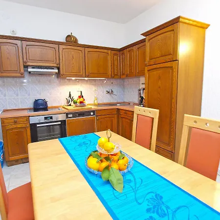 Ivan 65 Apartment