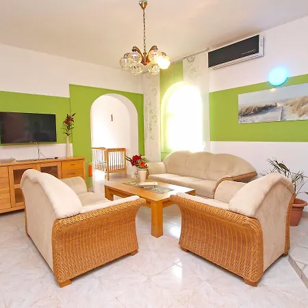 Apartment Ivan 65 *