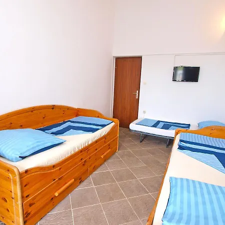 Ivan 65 Apartment