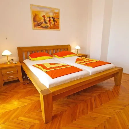 Apartment Ivan 65 *