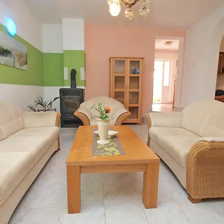 Apartment Ivan 65 Stinjan